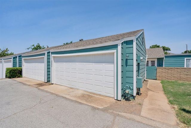 2825 Indian Creek Boulevard, Oklahoma City, OK 73120
