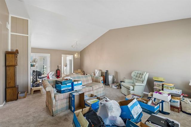 2825 Indian Creek Boulevard, Oklahoma City, OK 73120