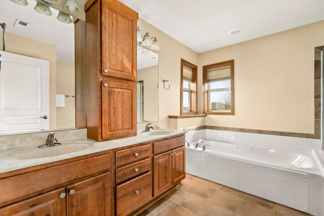 1807 NW Norton Court, Grimes, IA 50111