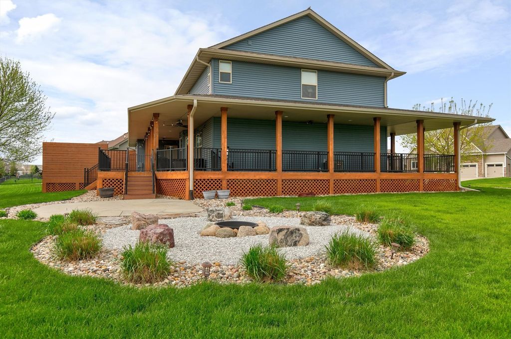 1807 NW Norton Court, Grimes, IA 50111
