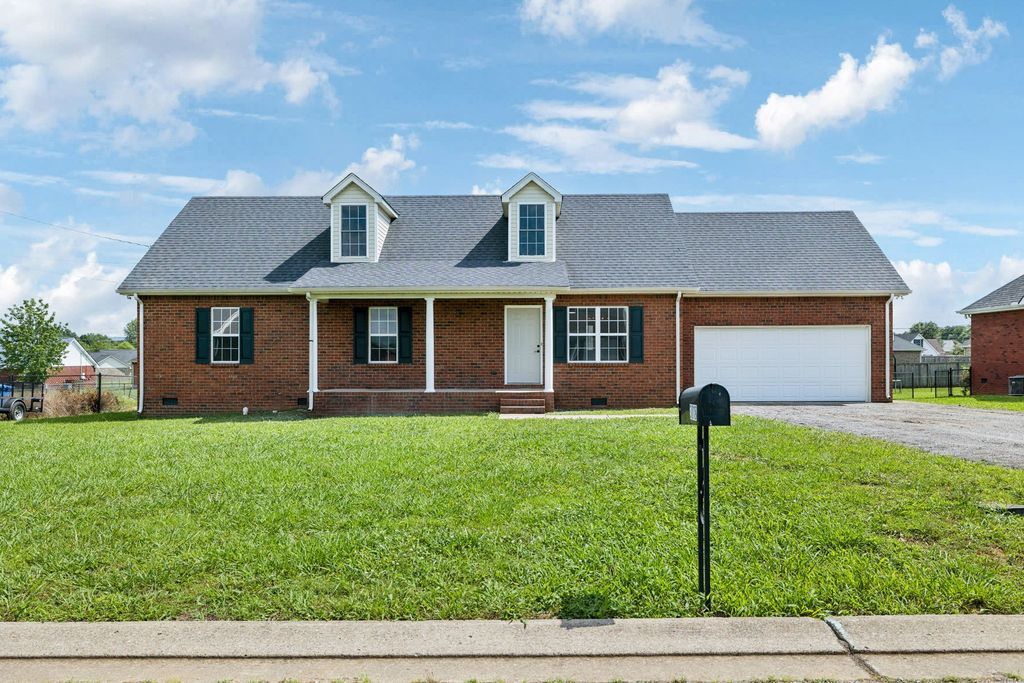 3018 Ridgewood Dr, Christiana, TN 37037