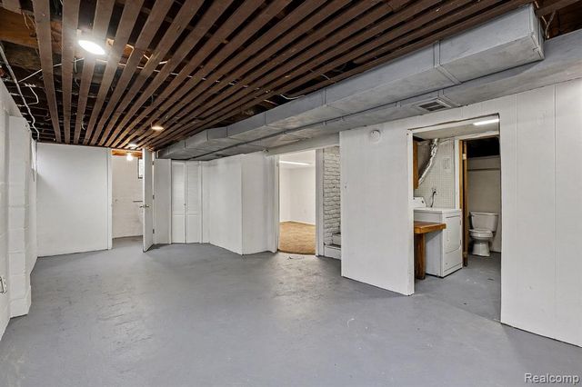 2456 Richwood Road, Auburn Hills, MI 48326