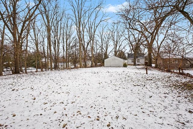 2456 Richwood Road, Auburn Hills, MI 48326