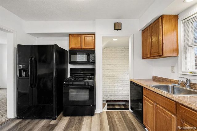 2456 Richwood Road, Auburn Hills, MI 48326