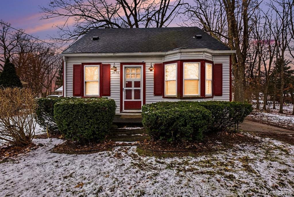 2456 Richwood Road, Auburn Hills, MI 48326