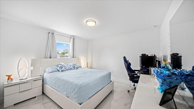 4317 Vicliff Road, West Palm Beach, FL 33406