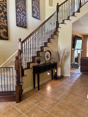 828 Hidden Glen DR, Round Rock, TX 78681