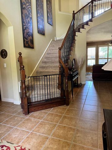 828 Hidden Glen DR, Round Rock, TX 78681