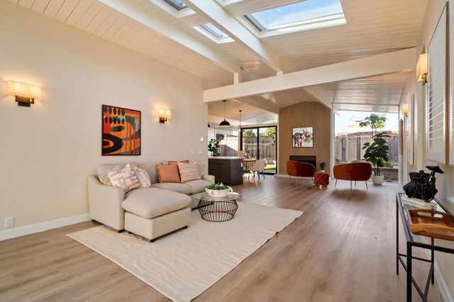 224 Loon Court, Foster City, CA 94404