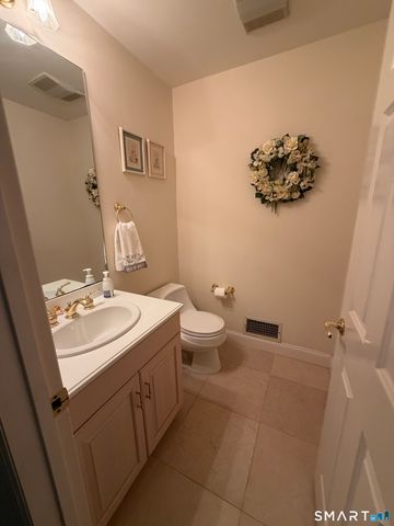 918 Rock Rimmon Road, Stamford, CT 06903