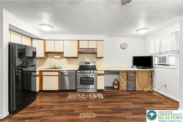 757 Mohawk Street, Allentown City, PA 18103