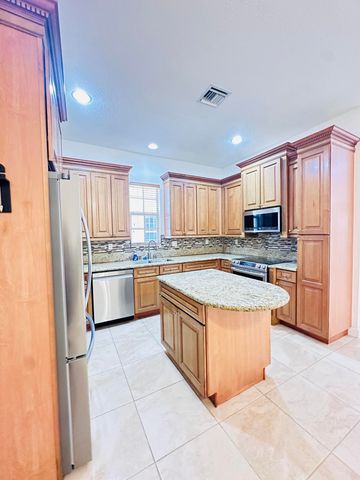 8296 NW 9TH Avenue, Boca Raton, FL 33487