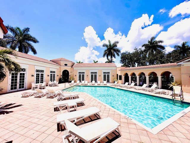 8296 NW 9TH Avenue, Boca Raton, FL 33487