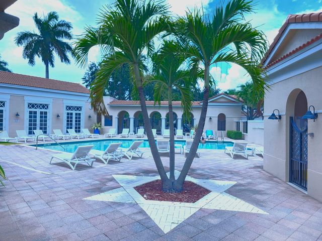 8296 NW 9TH Avenue, Boca Raton, FL 33487