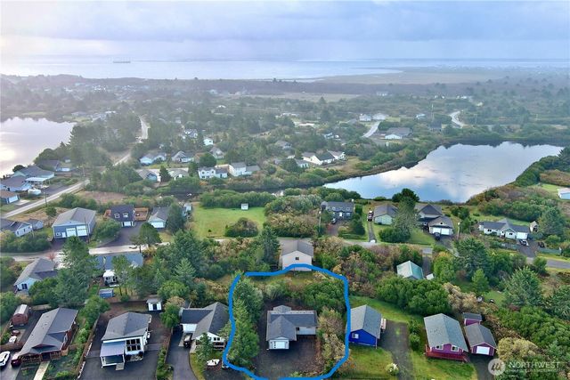 277 S Wynoochee Drive SW, Ocean Shores, WA 98569