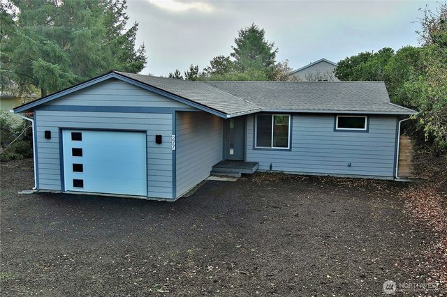 277 S Wynoochee Drive SW, Ocean Shores, WA 98569