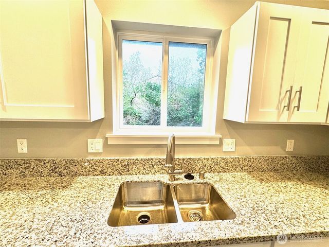 277 S Wynoochee Drive SW, Ocean Shores, WA 98569