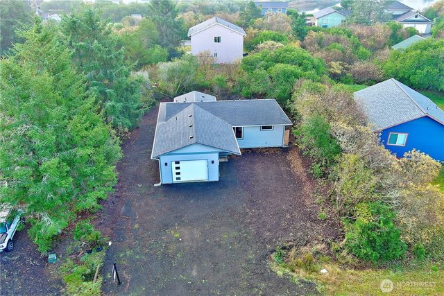 277 S Wynoochee Drive SW, Ocean Shores, WA 98569