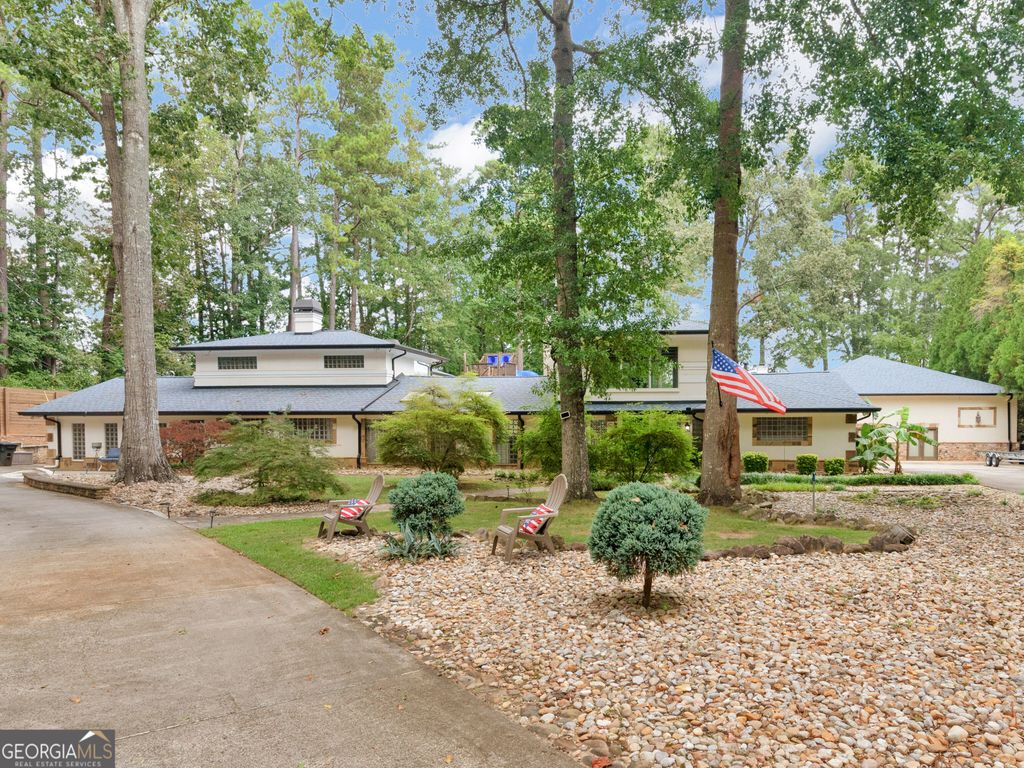 2440 Emerald Drive, Jonesboro, GA 30236 — exterior