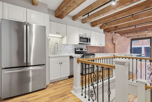 112 Fulton Street 1C, Boston, MA 02109