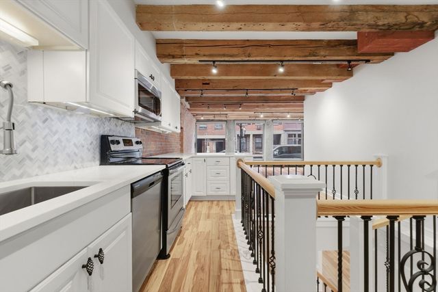 112 Fulton Street 1C, Boston, MA 02109