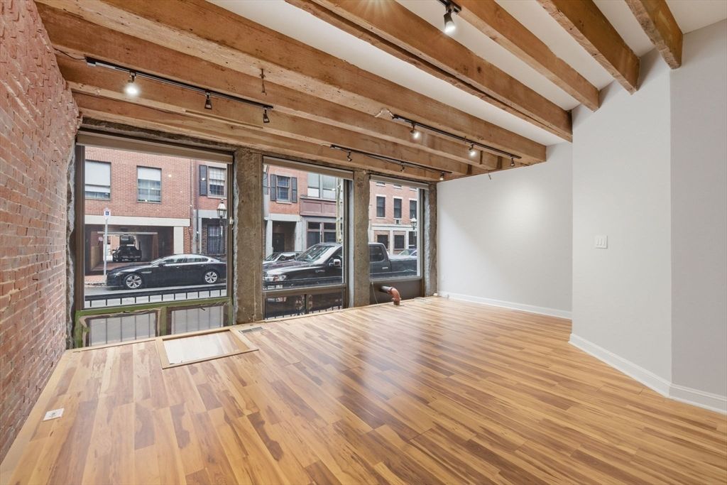 112 Fulton Street 1C, Boston, MA 02109