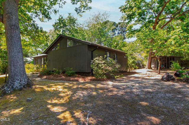 5200 Sedgefield Drive, Raleigh, NC 27609