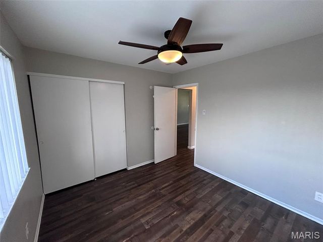 7412 Burcke Drive, Hazelwood, MO 63042