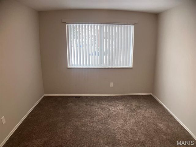 7412 Burcke Drive, Hazelwood, MO 63042