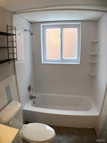 7412 Burcke Drive, Hazelwood, MO 63042