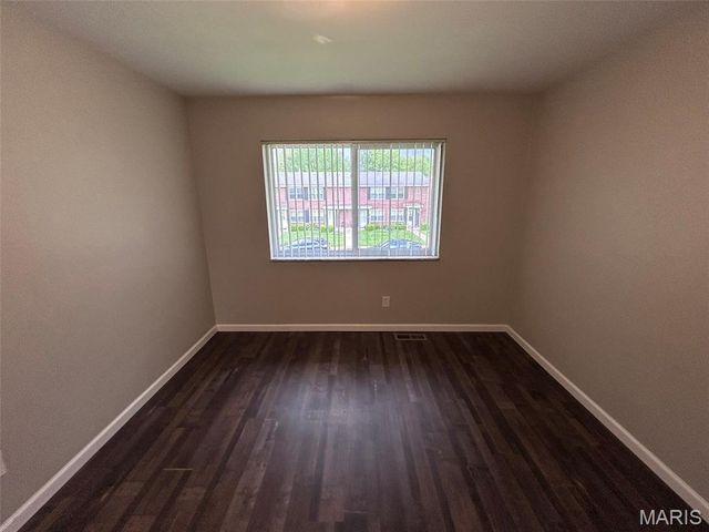 7412 Burcke Drive, Hazelwood, MO 63042