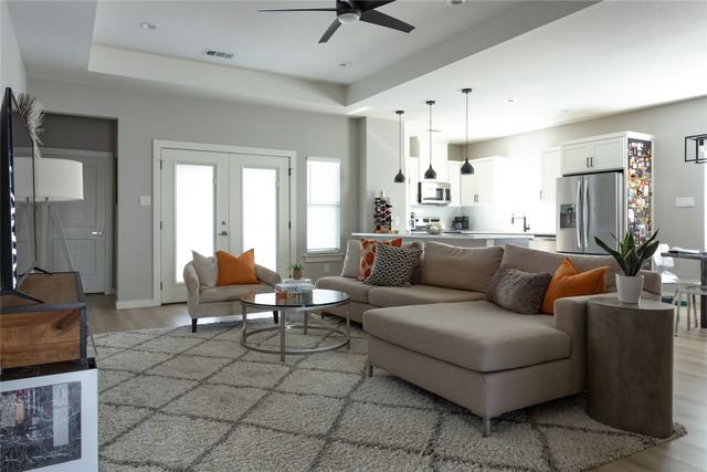 1108 Claude Street, Dallas, TX 75203