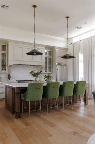 501 Old Creek Road, Edmond, OK 73034