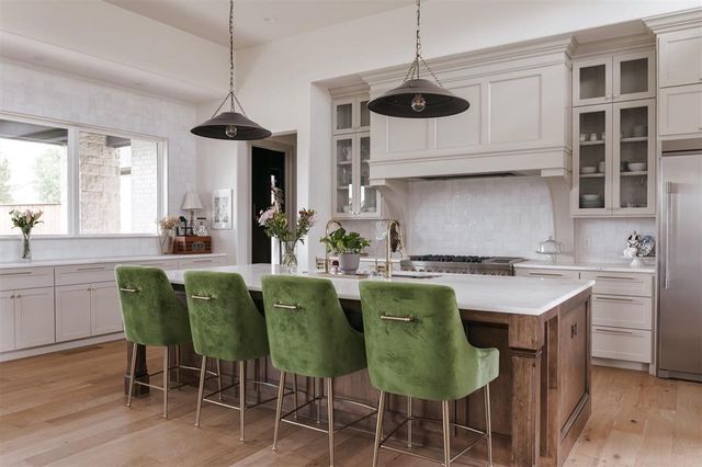 501 Old Creek Road, Edmond, OK 73034