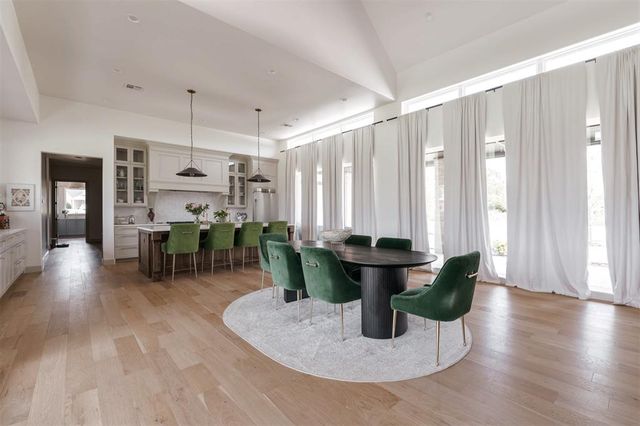 501 Old Creek Road, Edmond, OK 73034