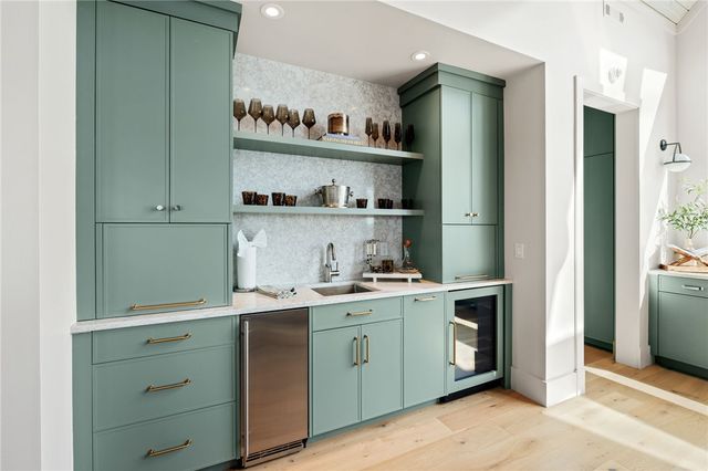 125 Waterfern Court, Six Mile, SC 29682