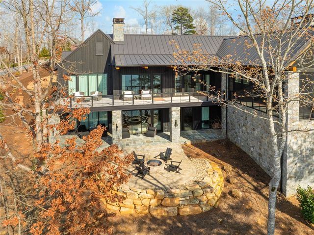 125 Waterfern Court, Six Mile, SC 29682