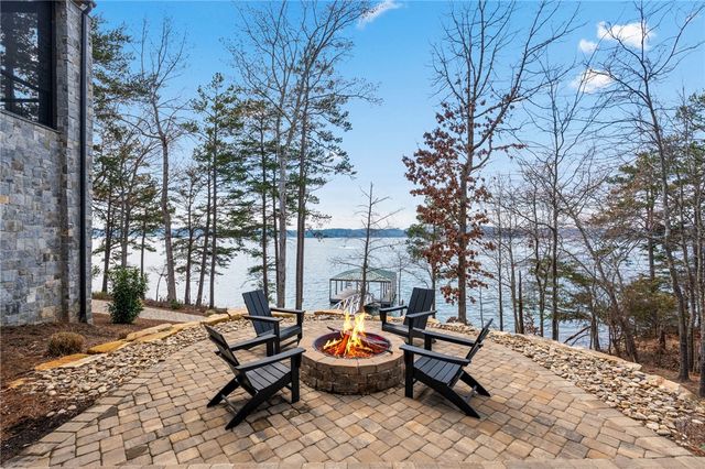 125 Waterfern Court, Six Mile, SC 29682