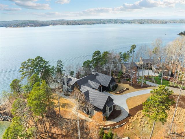 125 Waterfern Court, Six Mile, SC 29682