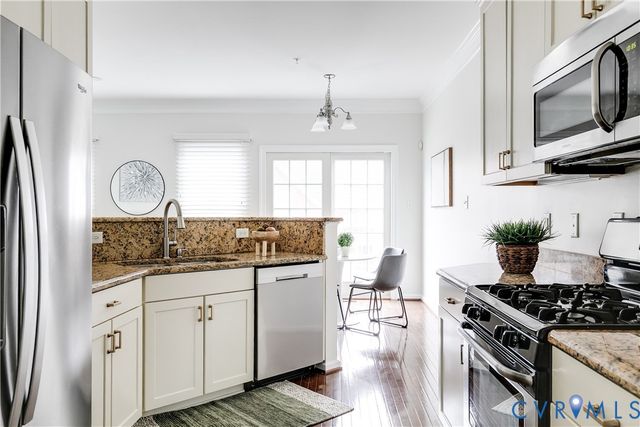 1002 Hyde Ln, Henrico, VA 23229