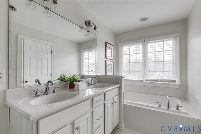 1002 Hyde Ln, Henrico, VA 23229