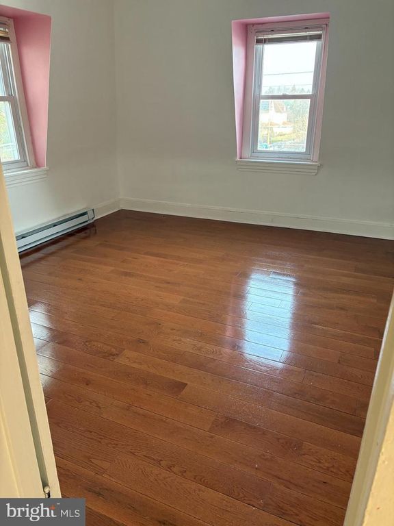 6517-6517 N 6TH ST, Philadelphia, PA 19126