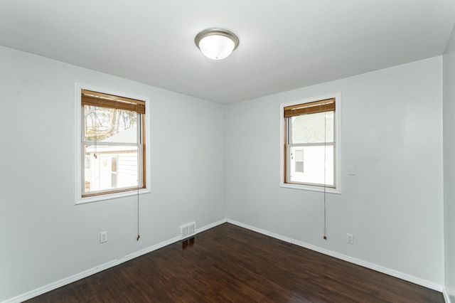 612 2nd Avenue SE, Pine Island, MN 55963