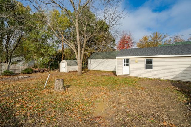 612 2nd Avenue SE, Pine Island, MN 55963