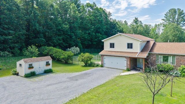 678 Pond Road, Hinesburg, VT 05461