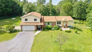 678 Pond Road, Hinesburg, VT 05461