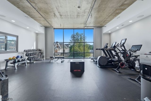 1 Carriage City Plz 804, Rahway City, NJ 07065