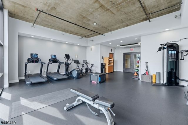 1 Carriage City Plz 804, Rahway City, NJ 07065