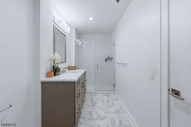 1 Carriage City Plz 804, Rahway City, NJ 07065