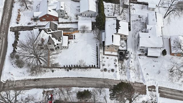 1202 E Maxwell Lane, Bloomington, IN 47401